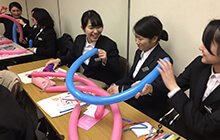 歯科衛生士専門学校の学生さん向け体験セミナーの様子